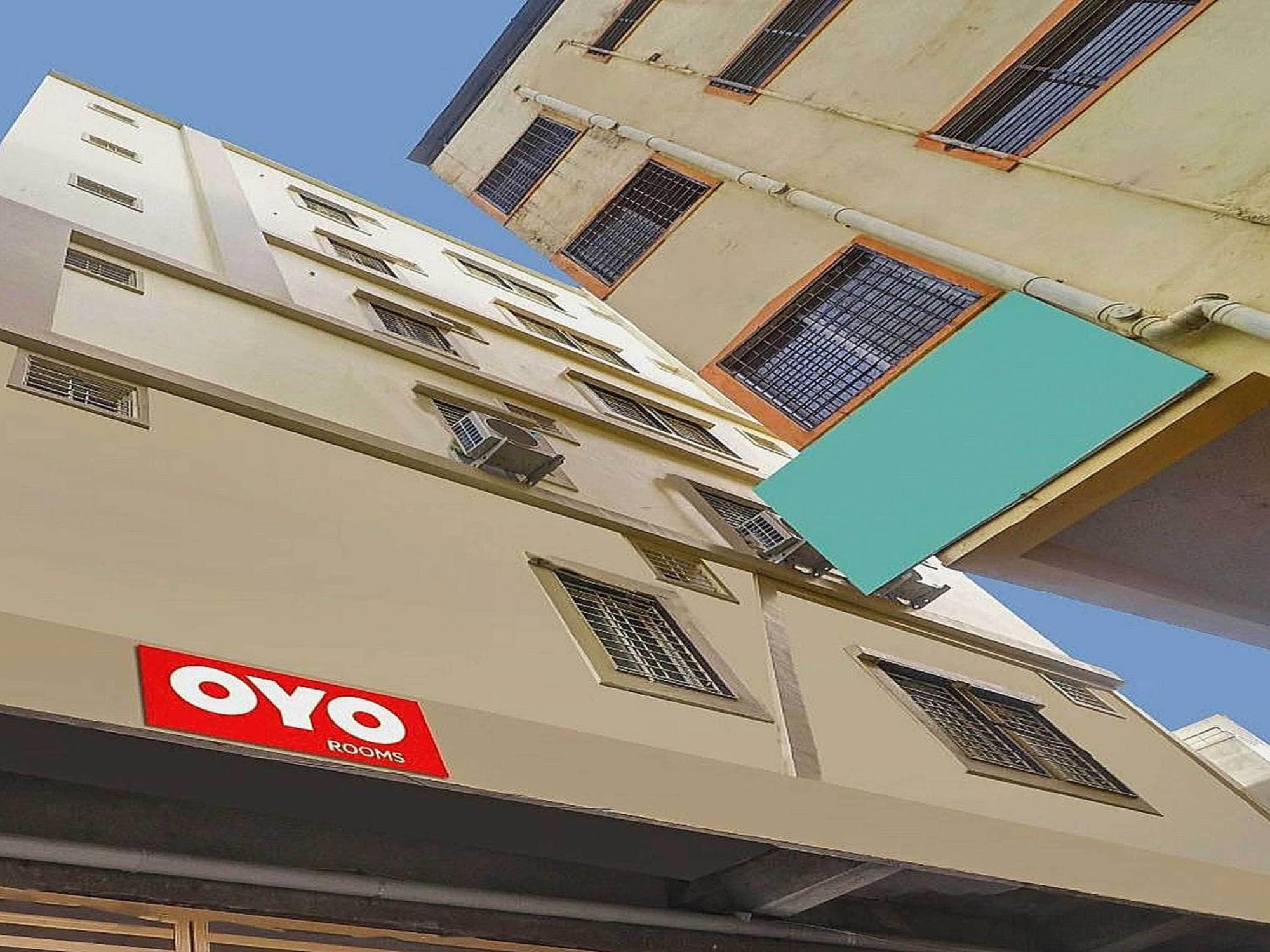 Hotel O Lal Residency Делхи Екстериор снимка