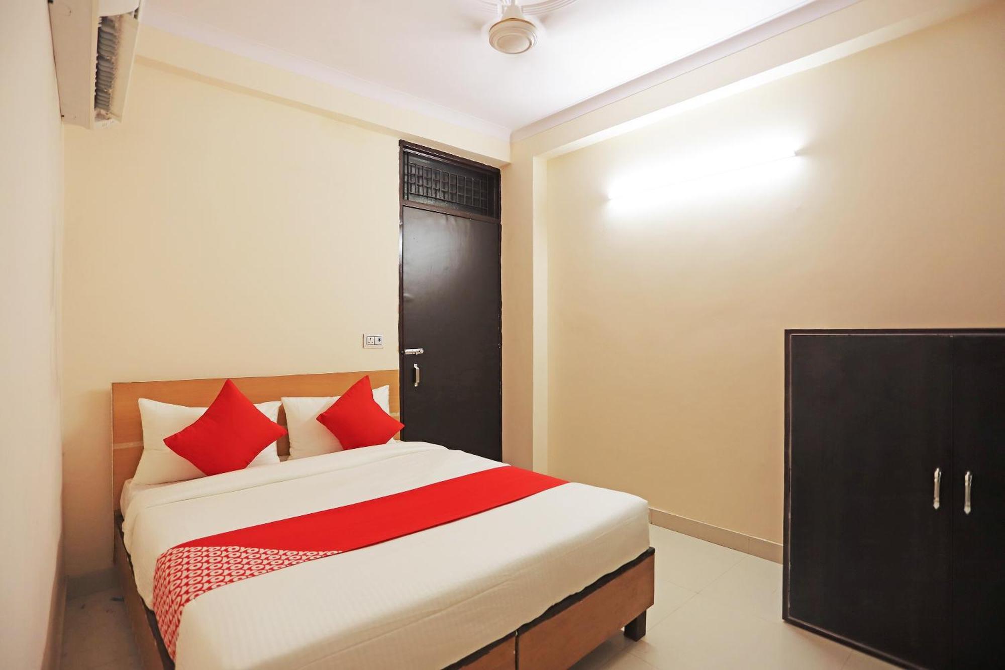Hotel O Lal Residency Делхи Екстериор снимка