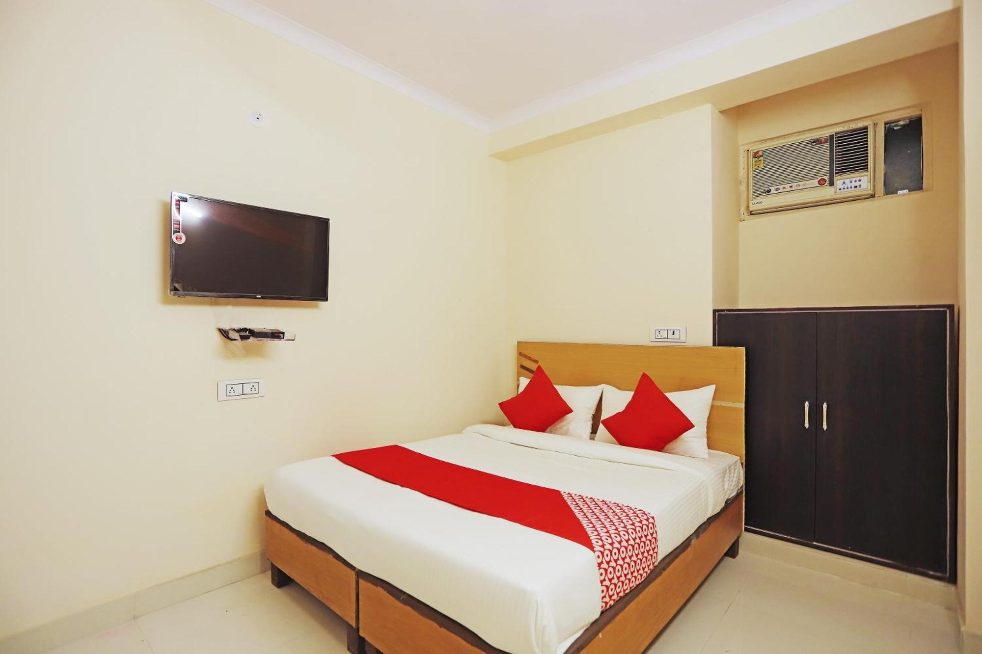Hotel O Lal Residency Делхи Екстериор снимка