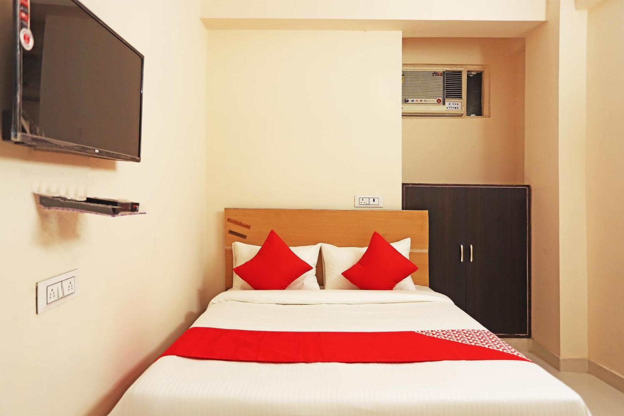 Hotel O Lal Residency Делхи Екстериор снимка