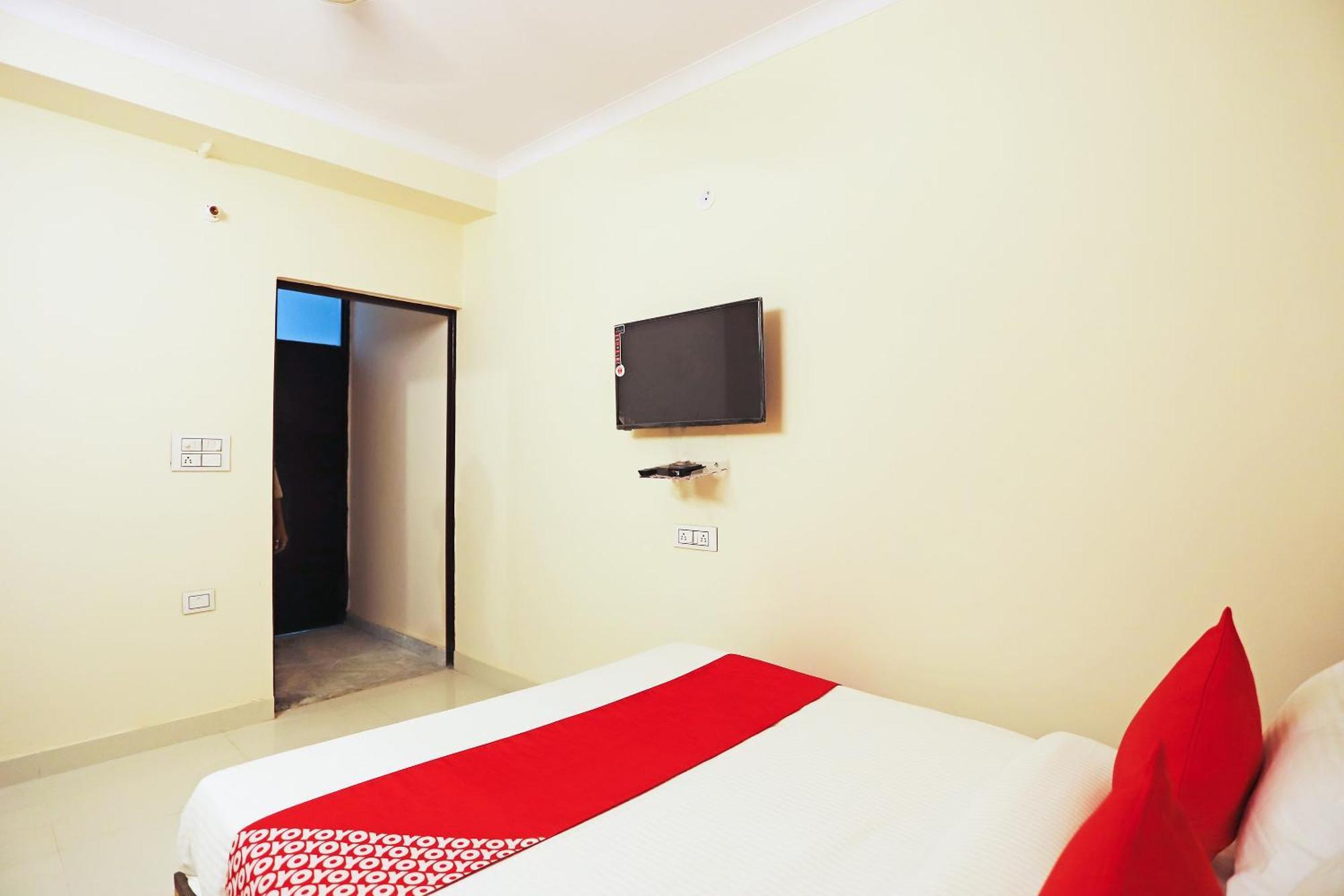 Hotel O Lal Residency Делхи Екстериор снимка