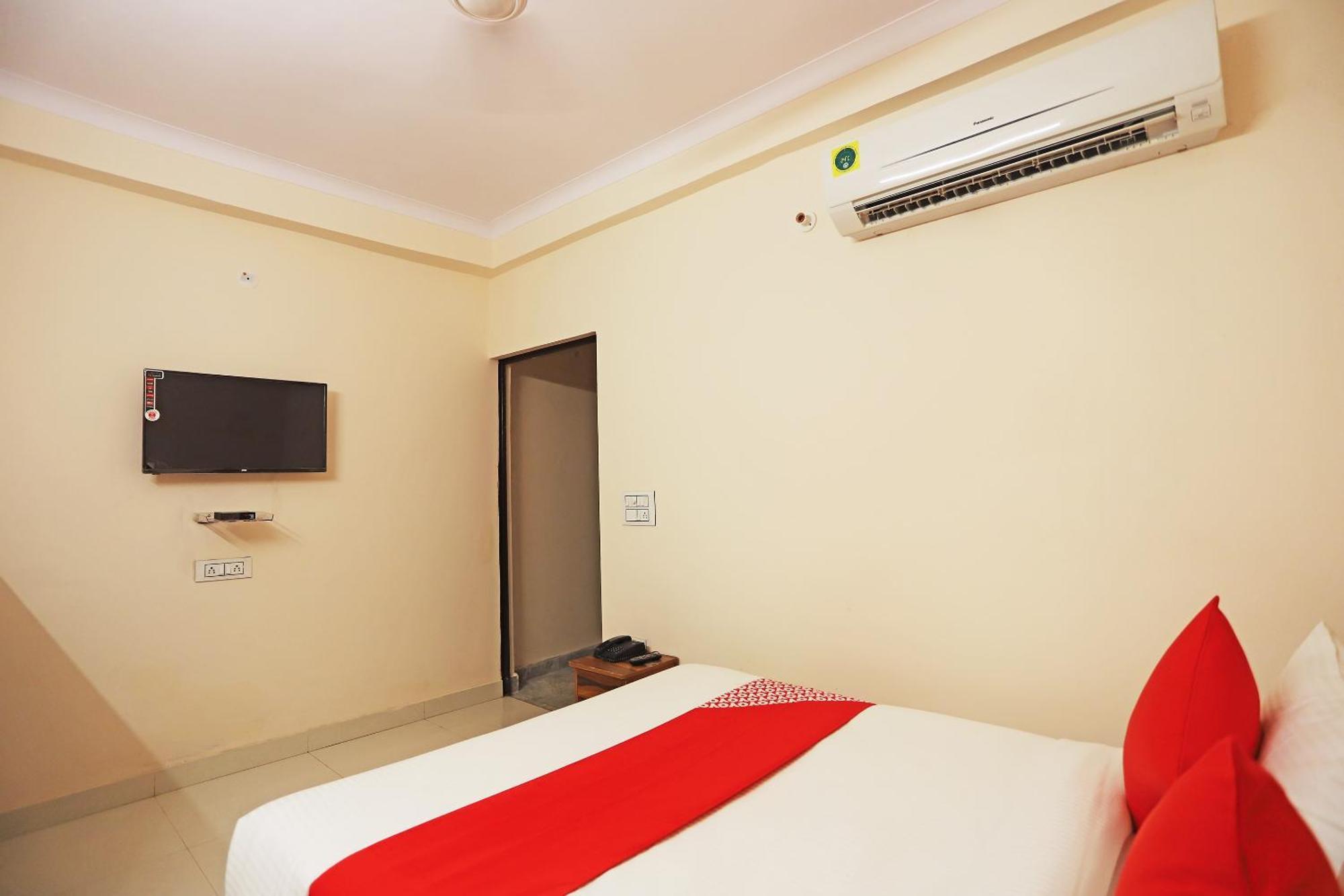 Hotel O Lal Residency Делхи Екстериор снимка
